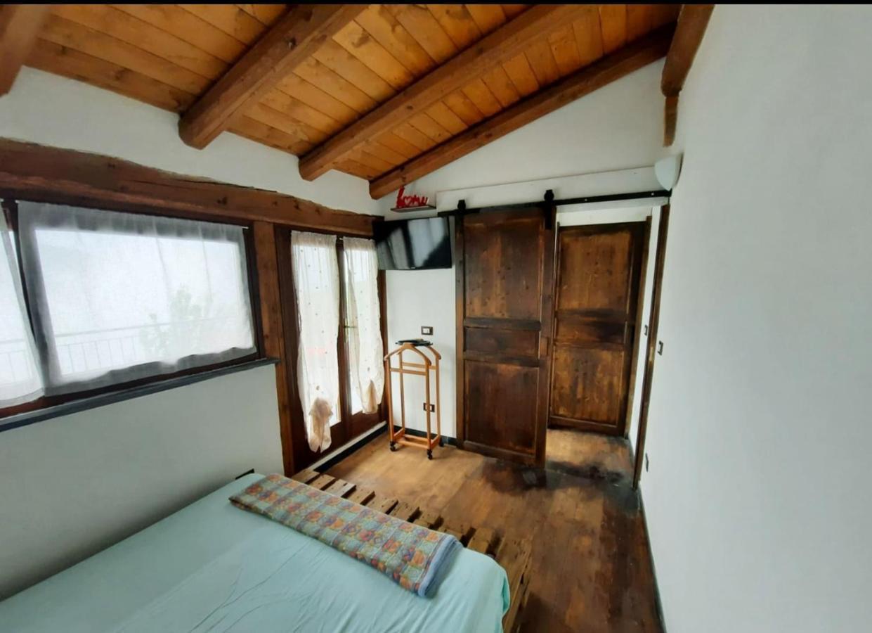 Il Santo Graal Villa ตริออรา ภายนอก รูปภาพ